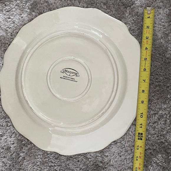 Substantial Pheasant platter. - Picture 2 of 3